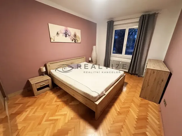 Pronájem bytu 2+1, České Budějovice, Komenského, 68 m2