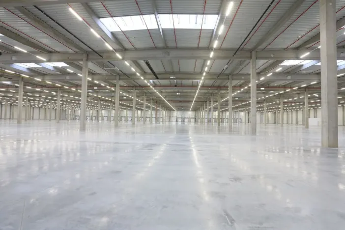 Pronájem skladu, Most - Čepirohy, Žatecká, 7000 m2