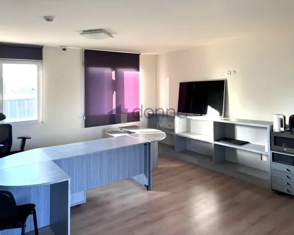 Pronájem obchodního prostoru, Praha, Průmyslová, 50 m2