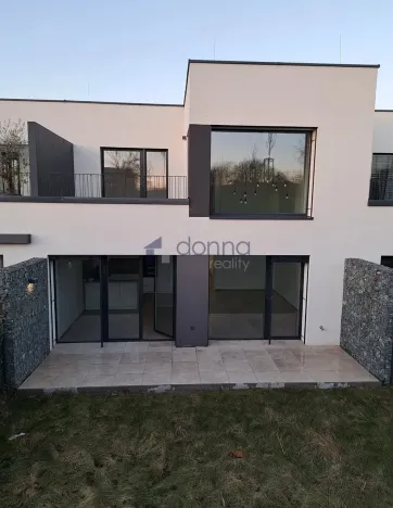 Pronájem rodinného domu, Praha, Nyklíčkova, 200 m2