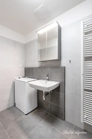 Pronájem bytu 1+kk, Přezletice, Pod Zahrady, 36 m2