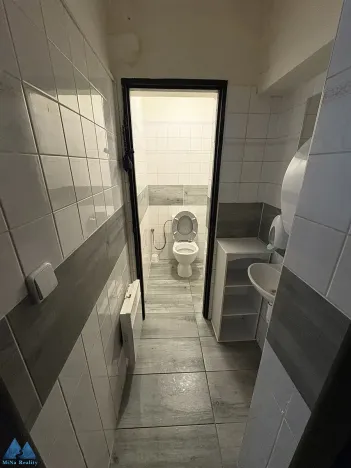 Pronájem restaurace, Horní Maršov, Třída Josefa II., 320 m2