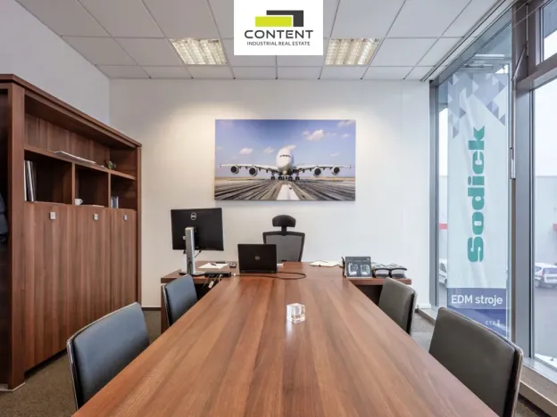 Pronájem skladu, Plzeň - Skvrňany, Ke Karlovu, 11344 m2