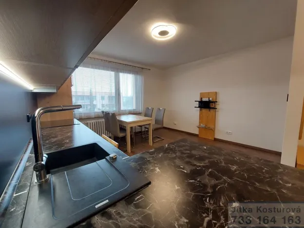 Pronájem bytu 2+kk, Krnov - Pod Bezručovým vrchem, Jesenická, 40 m2