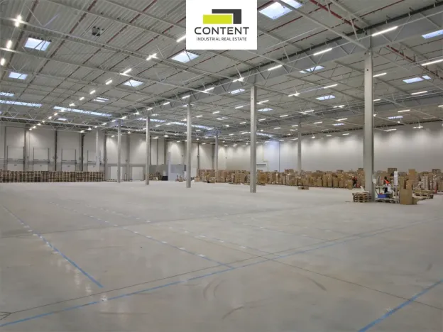 Pronájem skladu, Vystrkov, 9200 m2