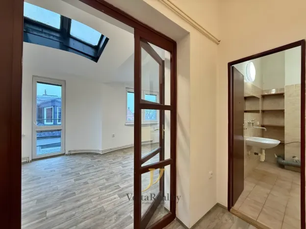 Pronájem bytu 1+kk, Olomouc, Libušina, 40 m2