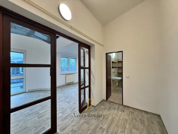 Pronájem bytu 1+kk, Olomouc, Libušina, 40 m2