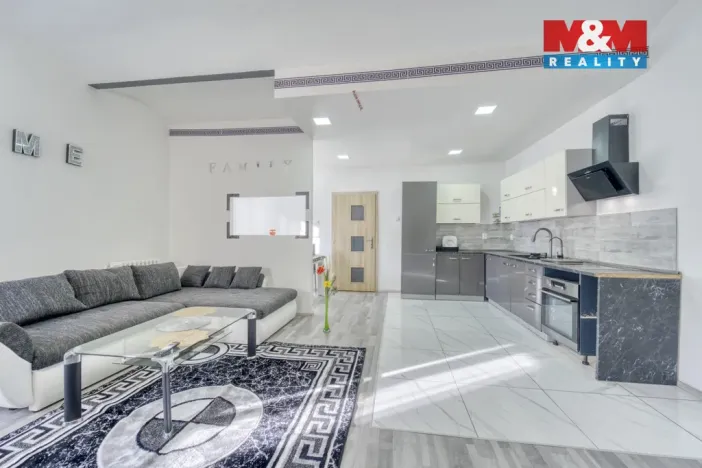 Prodej rodinného domu, Čečovice, 178 m2