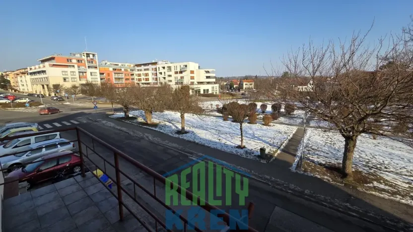 Pronájem bytu 2+1, Roztoky, Tyršovo nám., 65 m2