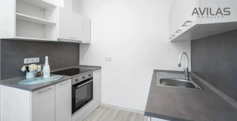 Pronájem bytu 4+kk, Benešov, Masarykovo náměstí, 72 m2