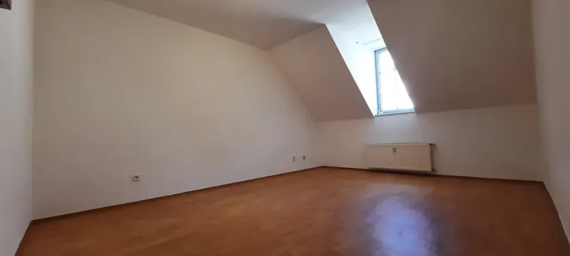 Pronájem bytu 2+1, Karlovy Vary, Moravská, 78 m2