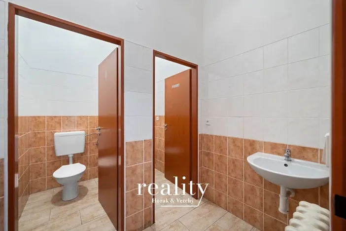 Pronájem obchodního prostoru, Jihlava, Žižkova, 145 m2