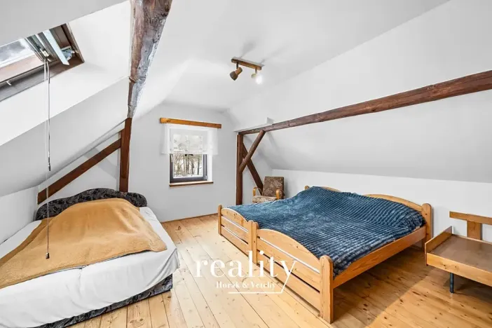 Prodej rodinného domu, Řásná, 179 m2