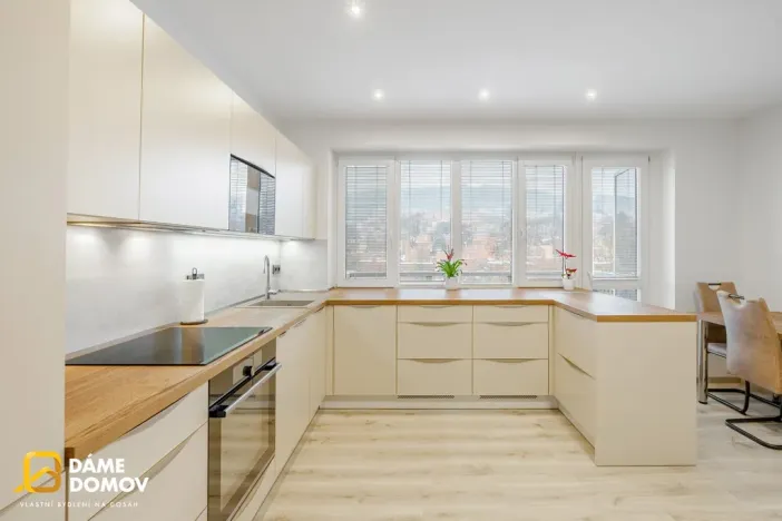 Prodej bytu 3+kk, Zlín, Věžové domy, 64 m2