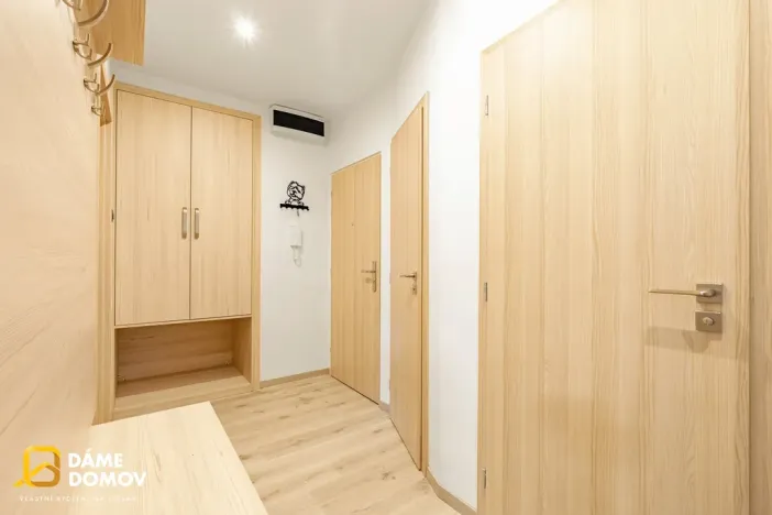 Prodej bytu 3+kk, Zlín, Věžové domy, 64 m2