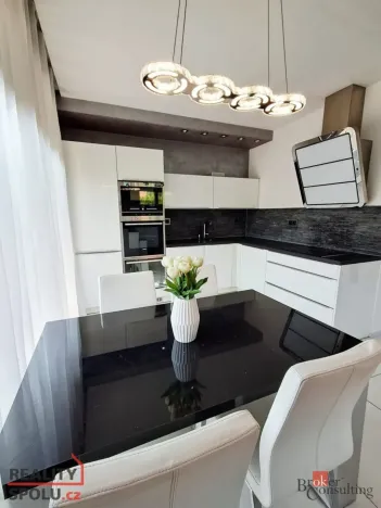 Pronájem bytu 3+kk, Plzeň - Severní Předměstí, Pod Kostelem, 75 m2