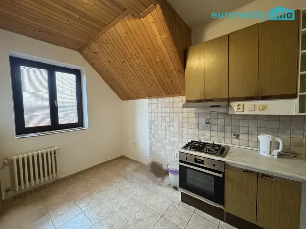 Pronájem bytu 3+1, Mariánské Lázně - Hamrníky, třída Vítězství, 70 m2