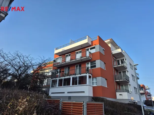 Pronájem bytu 1+kk, Praha - Ďáblice, Nad Akcízem, 34 m2