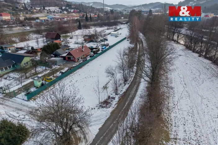 Prodej pole, Vsetín, 1931 m2