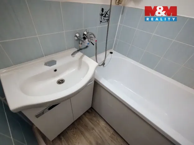 Pronájem bytu 2+1, Kunín, 50 m2