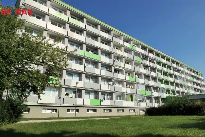 Pronájem bytu 1+kk, Hradec Králové - Nový Hradec Králové, Brožíkova, 22 m2