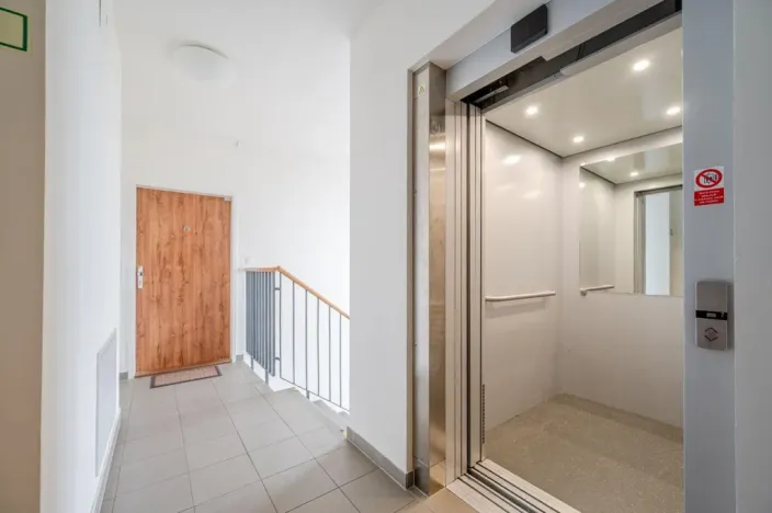 Pronájem bytu 2+kk, Praha - Letňany, Letovská, 69 m2