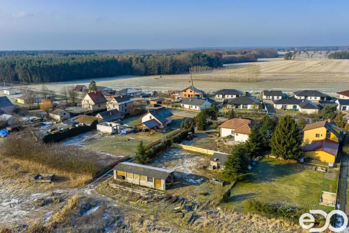 Prodej pozemku pro bydlení, Strašov, 921 m2
