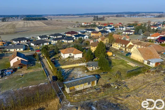 Prodej pozemku pro bydlení, Strašov, 921 m2