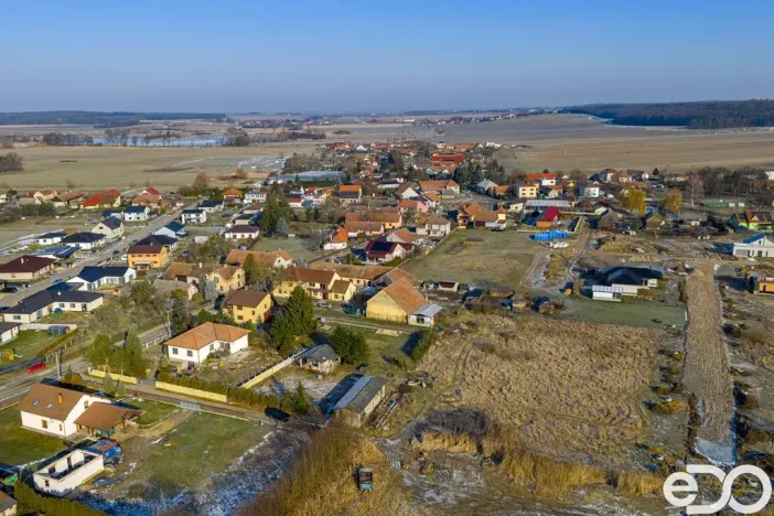 Prodej pozemku pro bydlení, Strašov, 921 m2