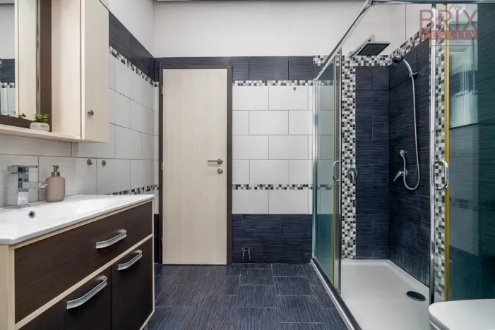 Prodej rodinného domu, Králův Dvůr - Levín, Levínský Vršek, 404 m2