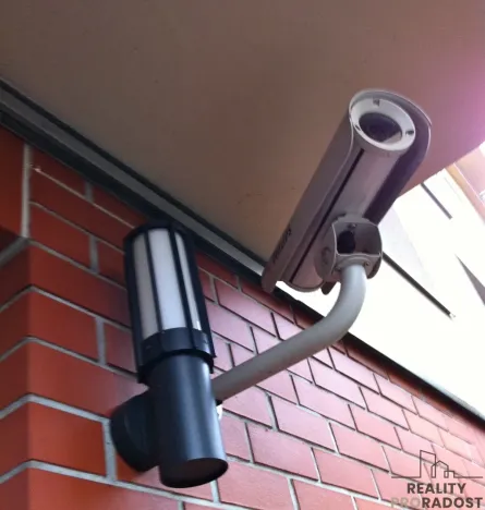 Pronájem garážového stání, Praha - Vinohrady, U Zvonařky, 15 m2