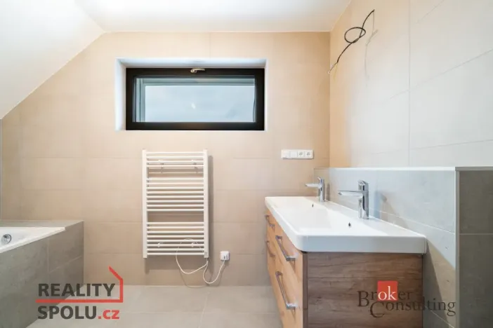 Prodej rodinného domu, Lovčice, 164 m2