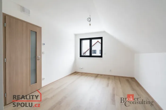 Prodej rodinného domu, Lovčice, 164 m2