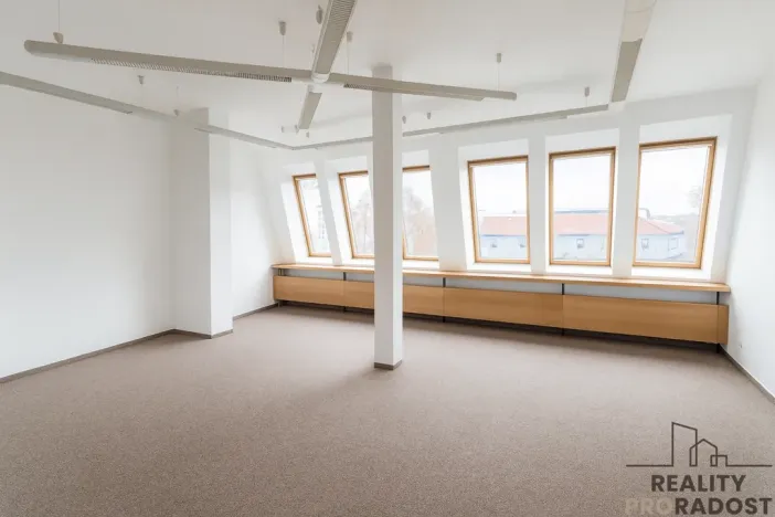 Pronájem kanceláře, České Budějovice, Rudolfovská tř., 23 m2