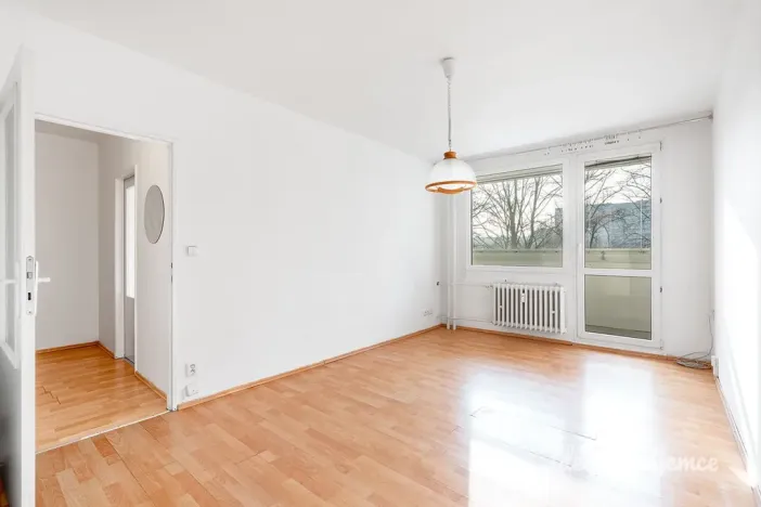 Pronájem bytu 2+kk, Praha - Střížkov, Jablonecká, 41 m2