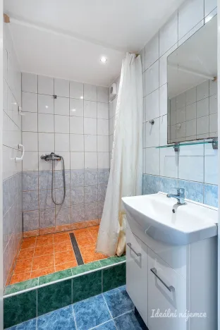 Pronájem bytu 2+kk, Praha - Střížkov, Jablonecká, 41 m2