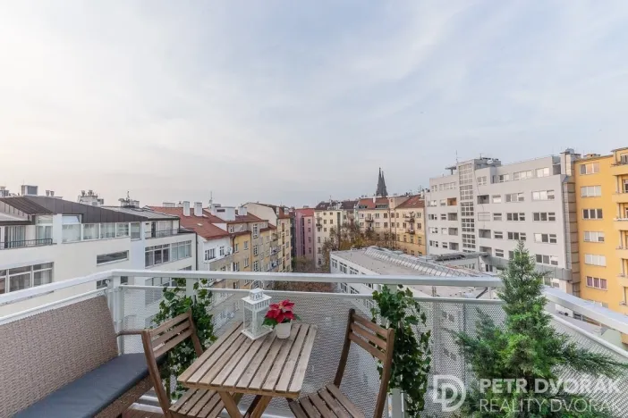 Pronájem bytu 3+kk, Praha - Vinohrady, Uruguayská, 98 m2