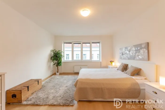 Pronájem bytu 3+kk, Praha - Vinohrady, Uruguayská, 98 m2