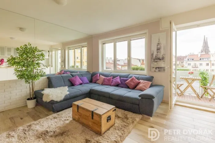 Pronájem bytu 3+kk, Praha - Vinohrady, Uruguayská, 98 m2