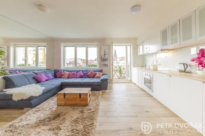 Pronájem bytu 3+kk, Praha - Vinohrady, Uruguayská, 98 m2