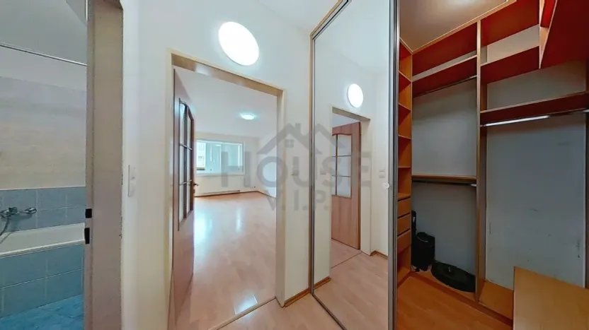 Prodej bytu 1+kk, Praha - Vysočany, Poděbradská, 34 m2