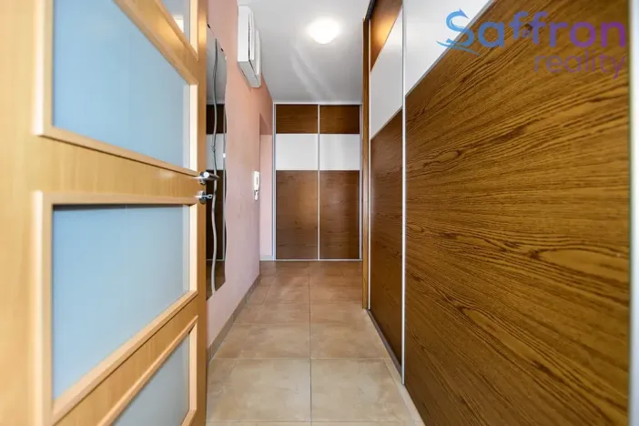 Pronájem bytu 2+kk, Plzeň, Znojemská, 52 m2