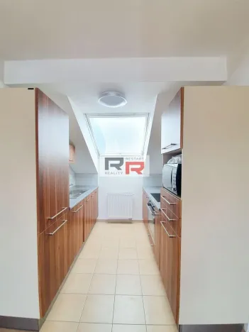 Pronájem bytu 2+kk, Olomouc - Nové Sady, Husitská, 60 m2