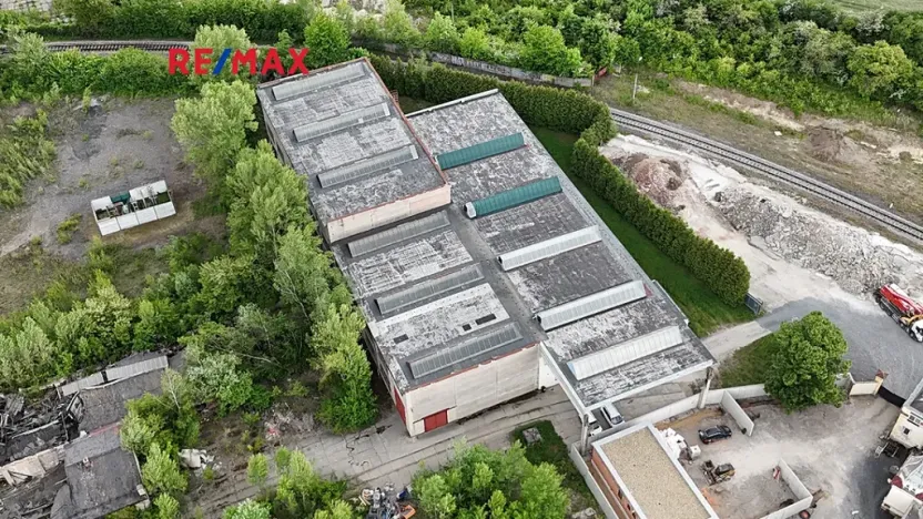 Prodej výrobních prostor, Roudnice nad Labem, Pracnerova, 2250 m2