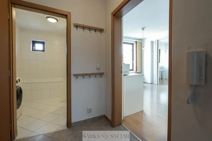 Pronájem bytu 2+kk, Praha - Košíře, Pod Klamovkou, 39 m2