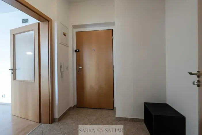 Pronájem bytu 2+kk, Praha - Košíře, Pod Klamovkou, 39 m2