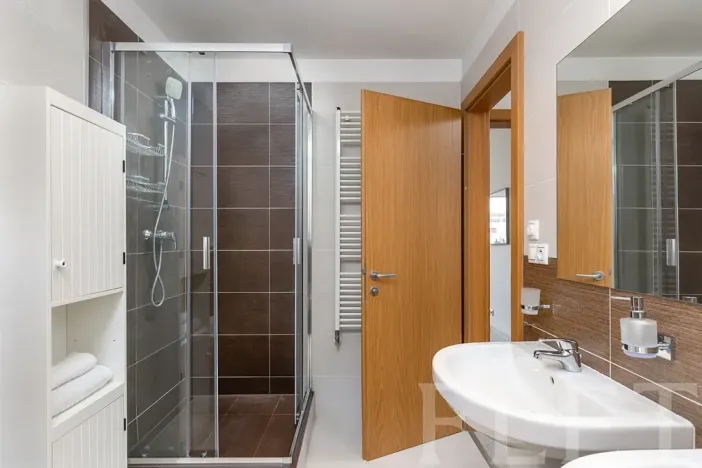 Pronájem bytu 2+kk, Praha - Holešovice, V přístavu, 70 m2