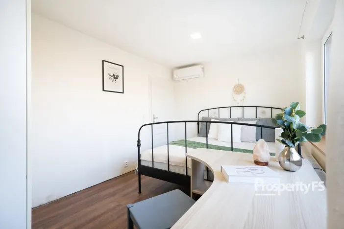 Prodej rodinného domu, Veleň, 141 m2