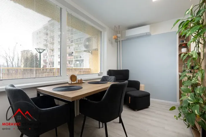 Pronájem bytu 2+kk, Opava, 17. listopadu, 58 m2
