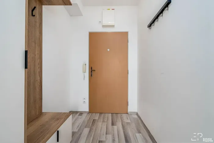 Pronájem bytu 4+kk, Praha - Vysočany, Pod Harfou, 82 m2